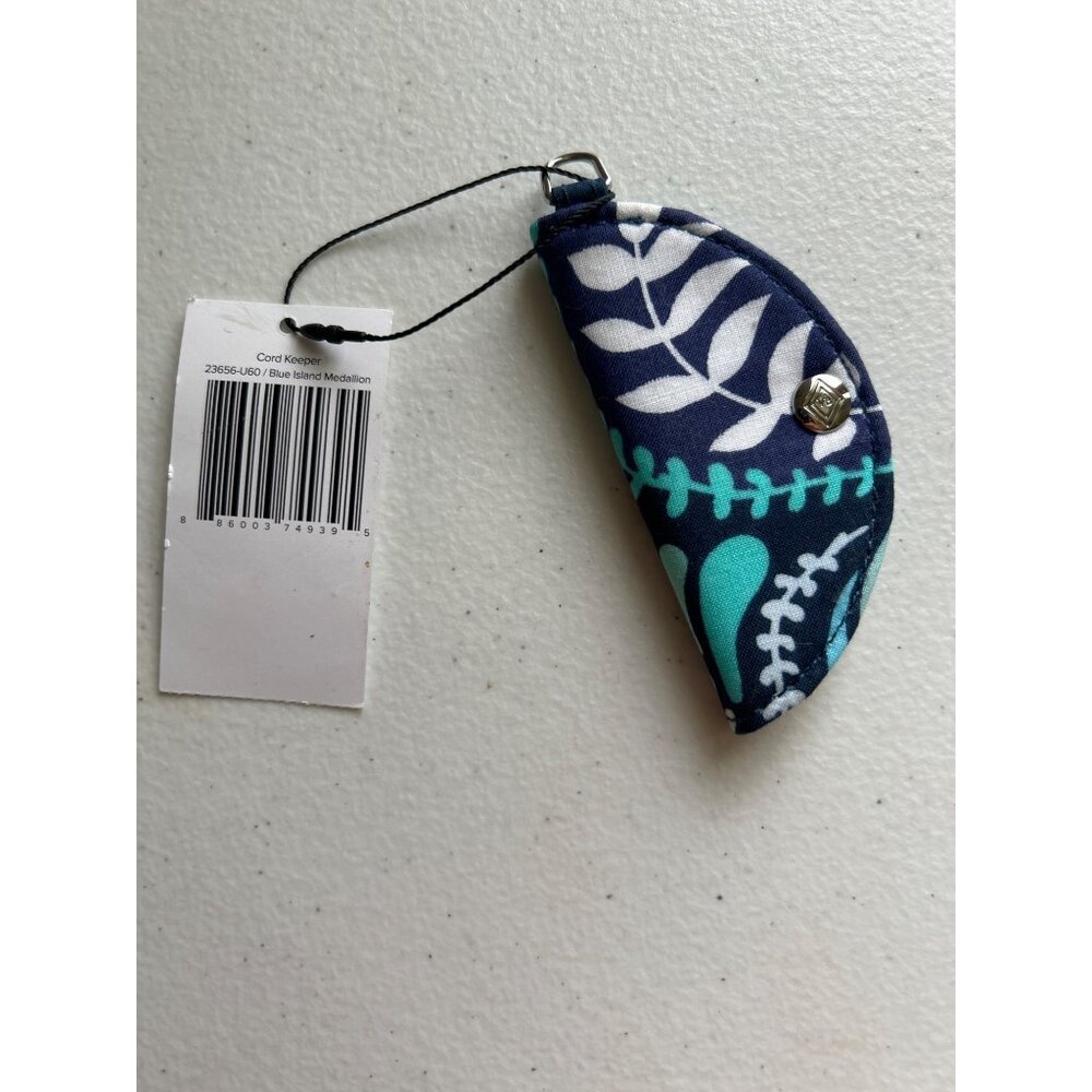 Vera Bradley Cord Keeper Blue Island Medallion Print Snap Closure